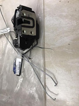 Cơ cấu khóa cửa trước Getz