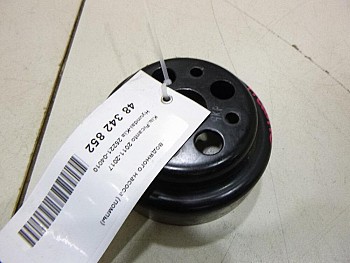 Puly bơm nước (25221-04010)