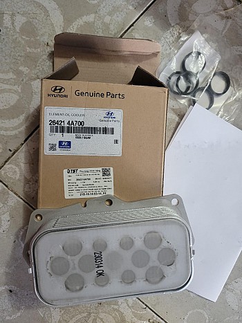 Lõi lọc két làm mát dầu Hyundai (Mã: 26421-4A700)